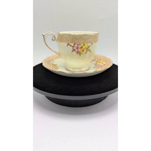 Bell China England Bone China Teacup Saucer Hand Painted Floral Gold Trim - Picture 12 of 17